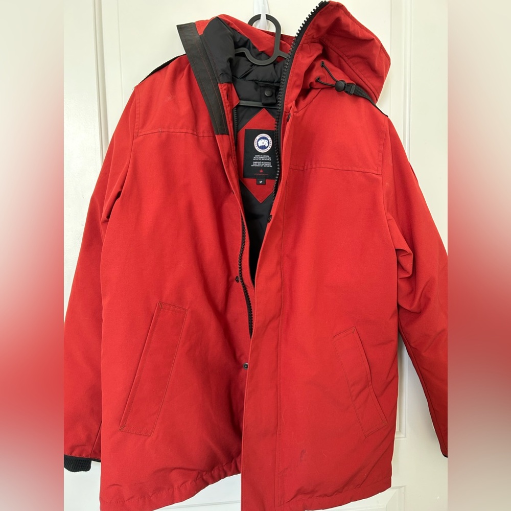 Red Men’s Small Canada Goose